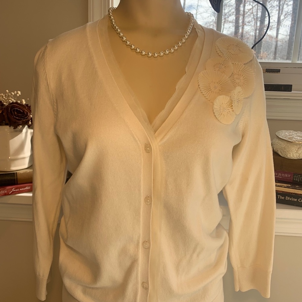 Beautiful Off White Loft Cardigan